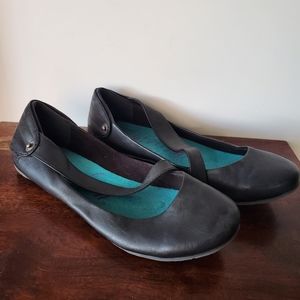 Blowfish Black Flats with strap sz 7.5